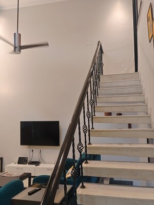 Staircase in 6+ BHK Independent House at RWA Apartments Sector 19, Sector 19 – for Sale