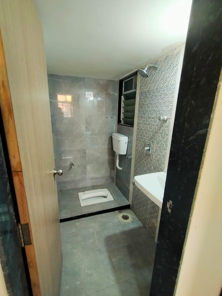 Bathroom, kgi-kohinoor-gardens 2 Bedroom 585 Sq.Ft. Apartment In Ulhasnagar Thane 9126405