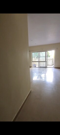 3.5 BHK + Servant Room Apartment For Sale in BPTP Park Grandeura