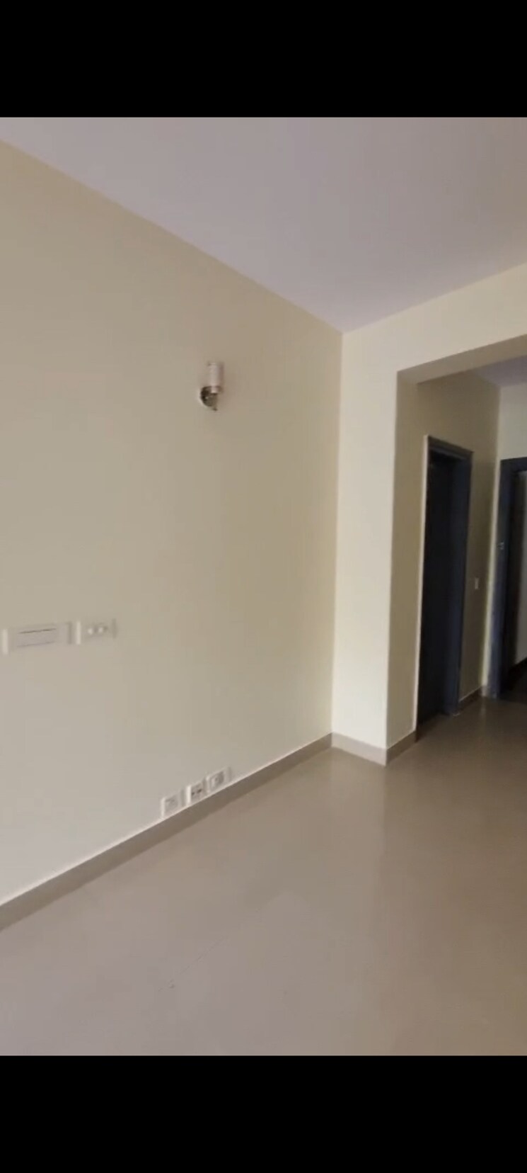 Room, bptp-park-grandeura 3.5 Bedroom 2032 Sq.Ft. Apartment In Sector 82 Faridabad 9126412