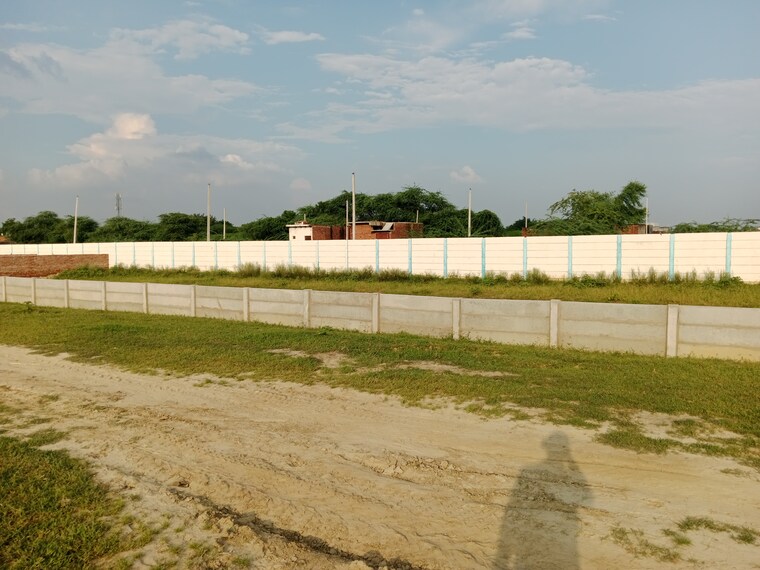 undefined, laramda  81 Sq.Yd. Plot In Laramda Agra 9126421