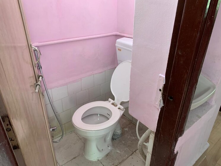 Bathroom, rahu-nisarg-society 1 Bedroom 600 Sq.Ft. Apartment In Warje Pune 9126414