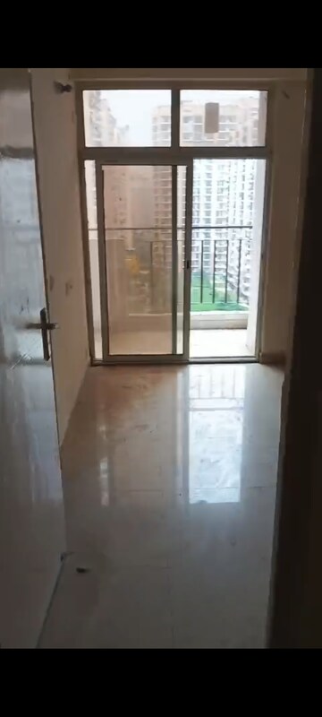 Room in 2 BHK Apartment at Nirala Aspire, Sector 16 Greater Noida – for Sale
