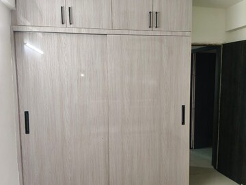 Room in 2 BHK Apartment at Signature Global City, Sector 37d – for Rent