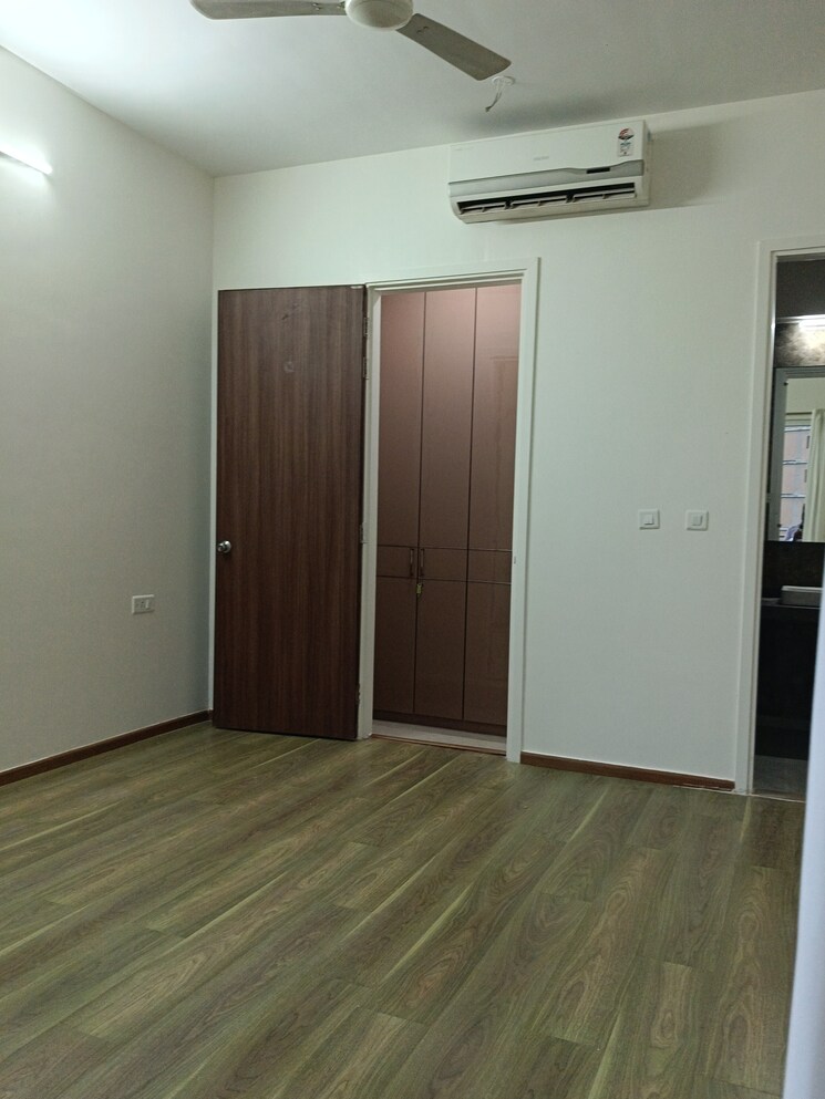 Master Bedroom, lnt-realty-crescent-bay 2 Bedroom 788 Sq.Ft. Apartment In Parel Mumbai 9126471