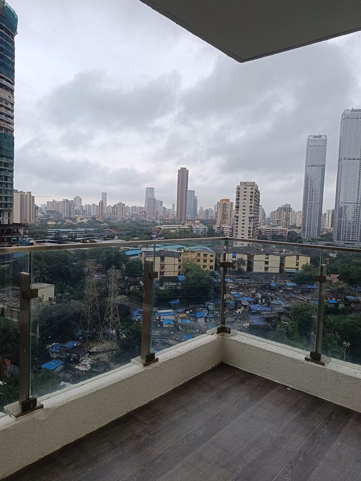 Balcony, lnt-realty-crescent-bay 2 Bedroom 788 Sq.Ft. Apartment In Parel Mumbai 9126471