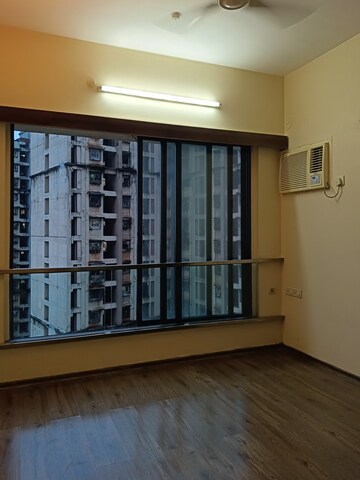 Room in 2 BHK Apartment at Ashok Gardens, Sewri – for Rent