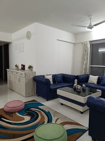Team Area in 4 BHK Apartment at Shubh Gateway, Viman Nagar – for Rent