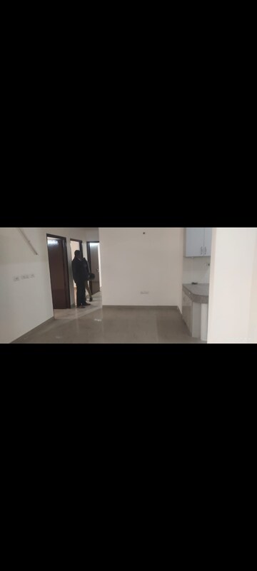Furnished Amenities in 3 BHK Apartment at SRS Royal Hills, Sector 87 – for Rent