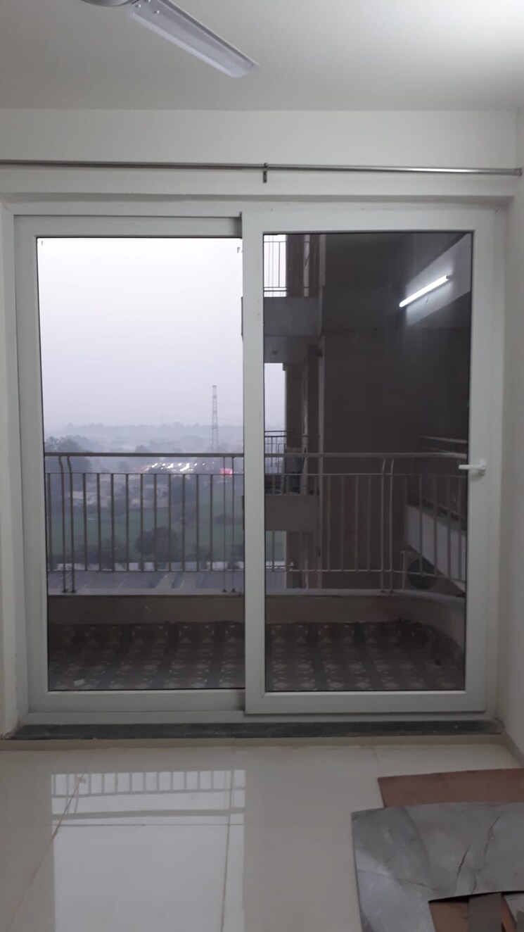 Room, bptp-discovery-park 2 Bedroom 1235 Sq.Ft. Apartment In Sector 80 Faridabad 9126581