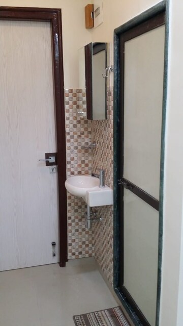  1 BHK Apartment at Irfan Palace, Agripada – for Sale
