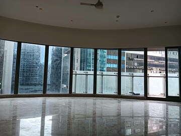Room in 4 BHK Apartment at Lodha World View, Worli – for Rent