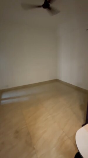 Room in 3 BHK Apartment at Gaur City 2 - 14th Avenue, Sector 16c Greater Noida – for Sale