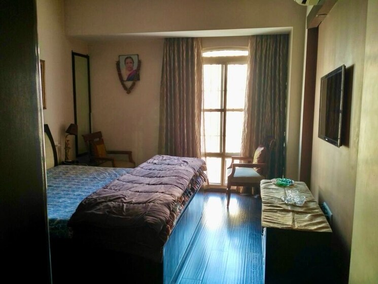 Bedroom, dlf-windsor-court 4 Bedroom 2985 Sq.Ft. Apartment In Dlf Phase iv Gurgaon 9126706