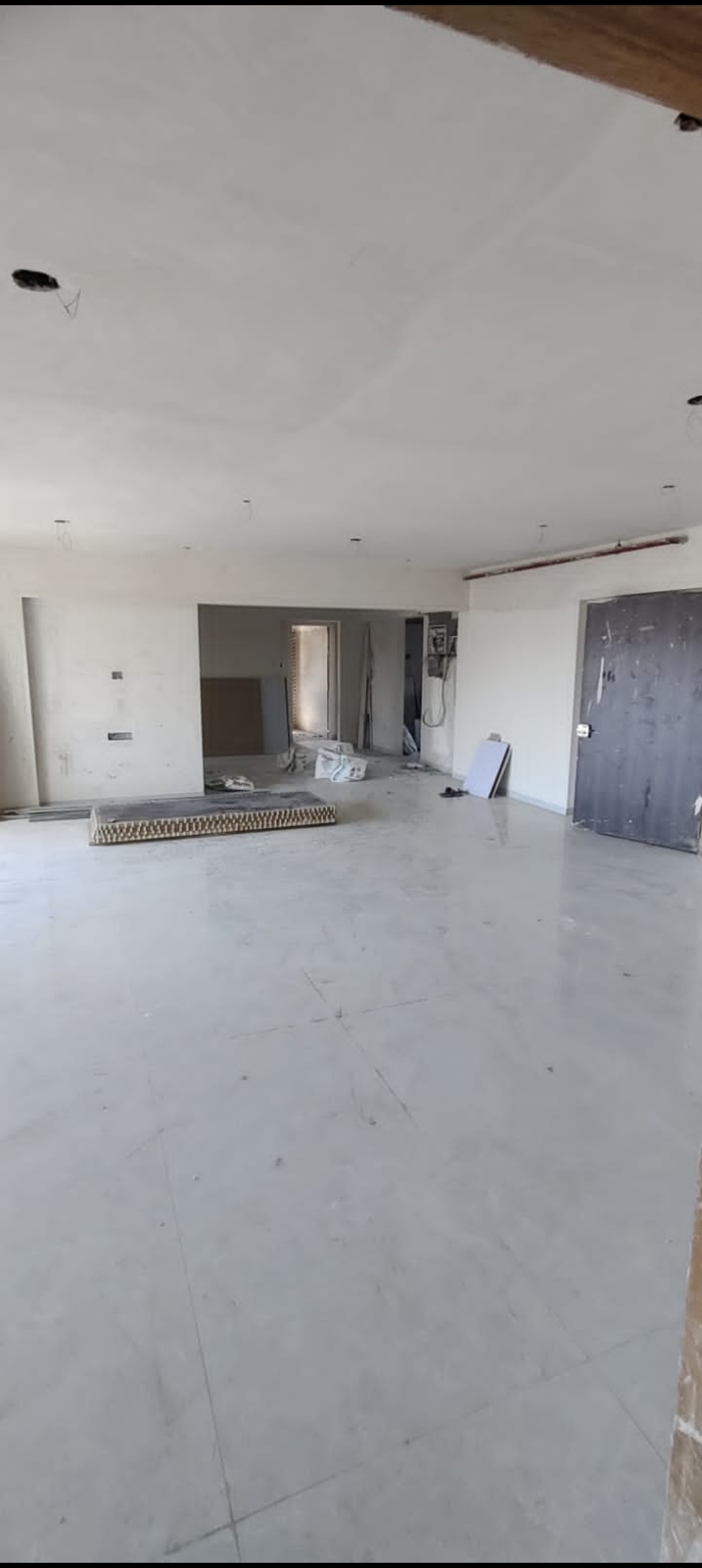 6 BHK Apartment For Sale in Zindagi CHS