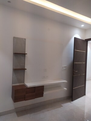 Room in 2 BHK Builder Floor at Pratap Vihar GDA Flats, Pratap Vihar – for Sale