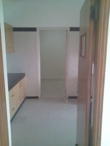 Building Lobby in 3 BHK Apartment at DLF Windsor Court, Dlf Phase iv – for Rent