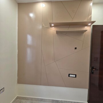 Furnished Amenities in 3 BHK Builder Floor at Rohini Sector 24 – for Sale