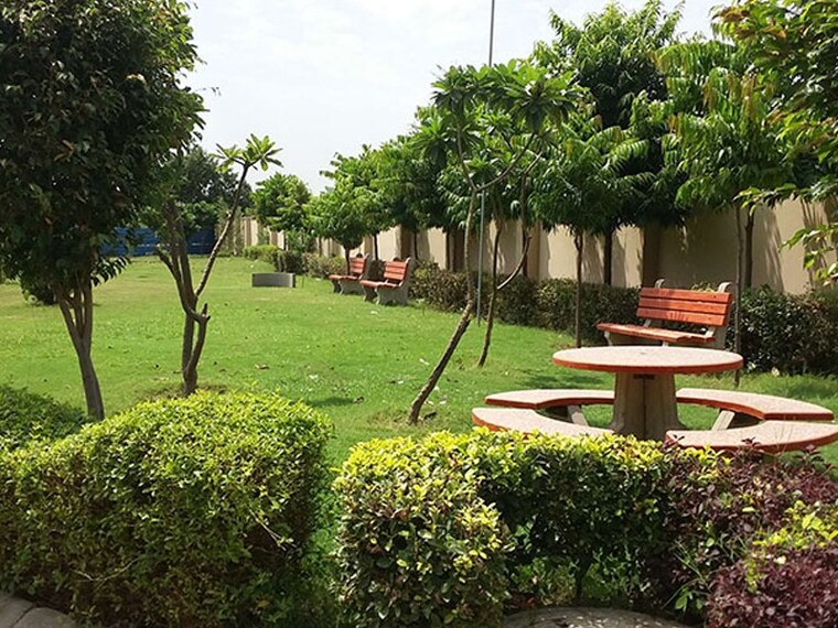 Garden, bptp-park-elite-floor-ii 3 Bedroom 1620 Sq.Ft. Apartment In Sector 75 Faridabad 9126785
