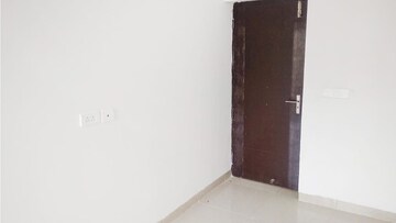 Room in 3 BHK Apartment at Ajnara Homes, Sector 16b Greater Noida – for Sale