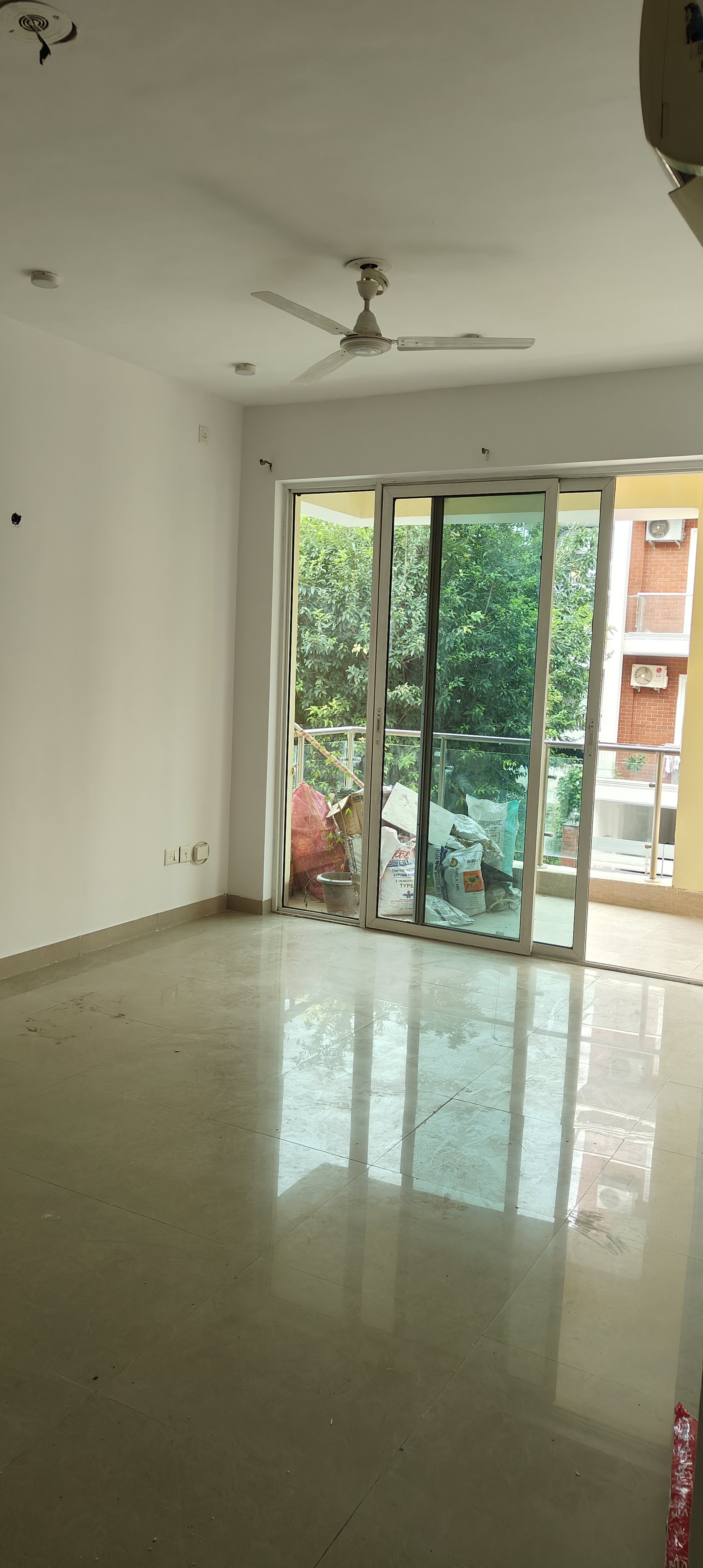 3 BHK + Servant Room Builder Floor For Rent in Ansal Esencia - Sovereign Floors