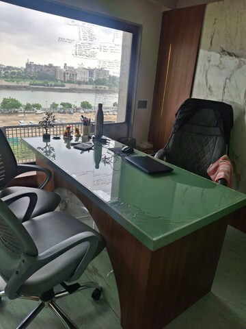  Office Space For Rent in Sun Westbank, Navrangpura