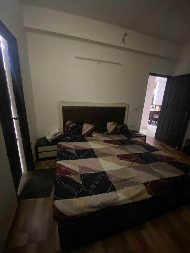 Bedroom, wall-rock-aishwaryam 3 Bedroom 1450 Sq.Ft. Apartment In Sector 16c Greater Noida Greater Noida 9126816