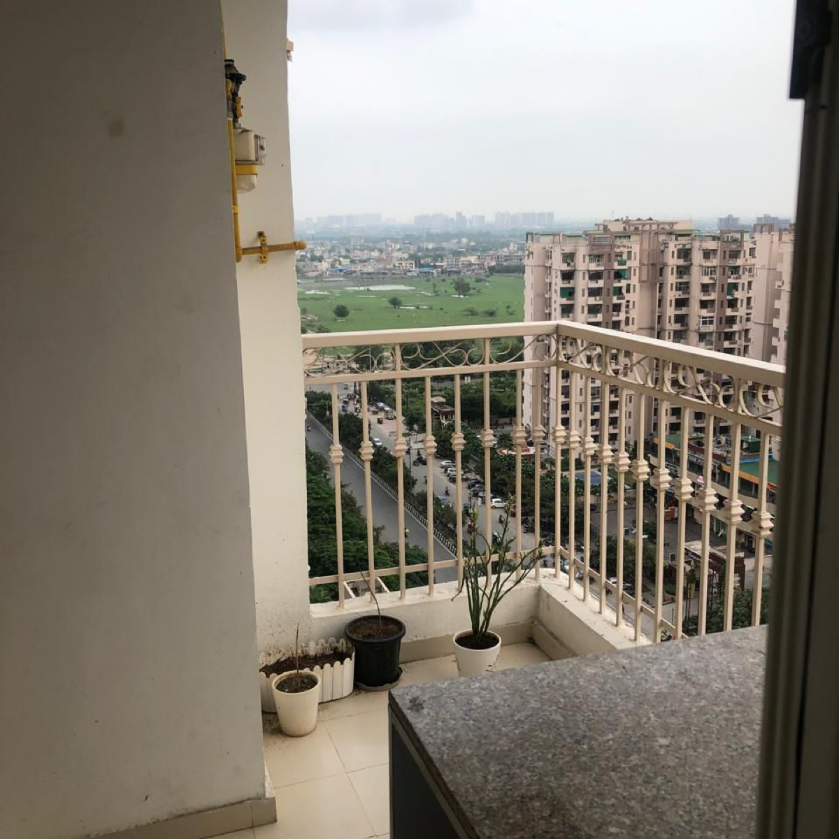 2 BHK + Study Room 984 Sq.Ft. Apartment in Ajnara Grand Heritage