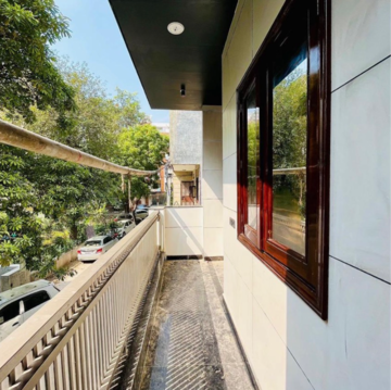 Balcony in 3 BHK Builder Floor at Rohini Sector 24 – for Sale