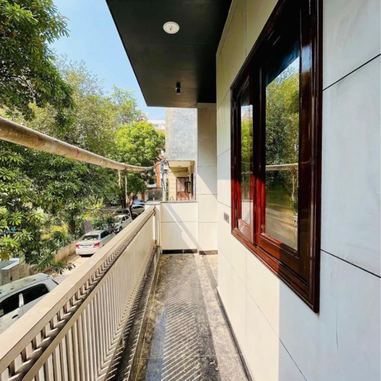 Balcony, rohini sector 24 3 Bedroom 1100 Sq.Ft. Builder Floor In Rohini Sector 24 Delhi 9126852