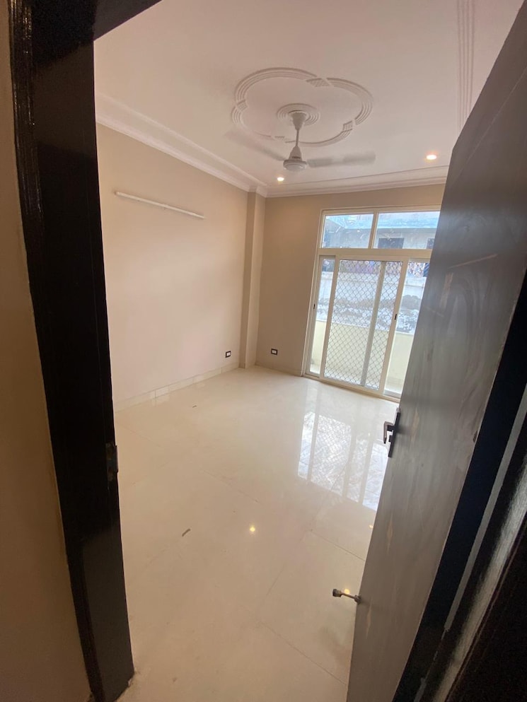 Kitchen, sector 52 6+ Bedroom 450 Sq.Mt. Villa In Sector 52 Noida 9126881