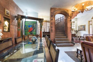6+ BHK Villa – Exterior View View at Sector 52 - for Sale