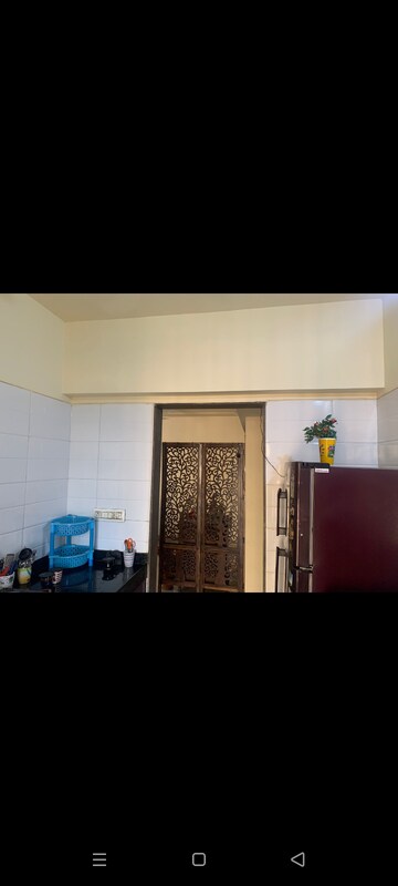 Bedroom in 2.5 BHK Apartment at Thane West – for Rent
