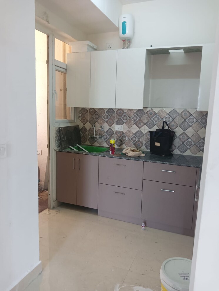 Kitchen, czar-mahira-homes-63a 2 Bedroom 608 Sq.Ft. Apartment In Sector 63a Gurgaon 9126889