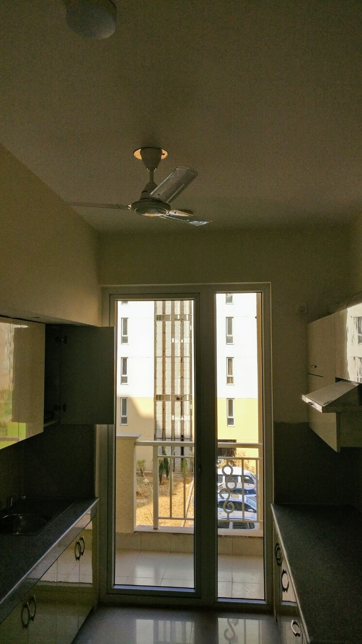 Room, emaar-palm-hills 4 Bedroom 1950 Sq.Ft. Apartment In Sector 77 Gurgaon 9126762