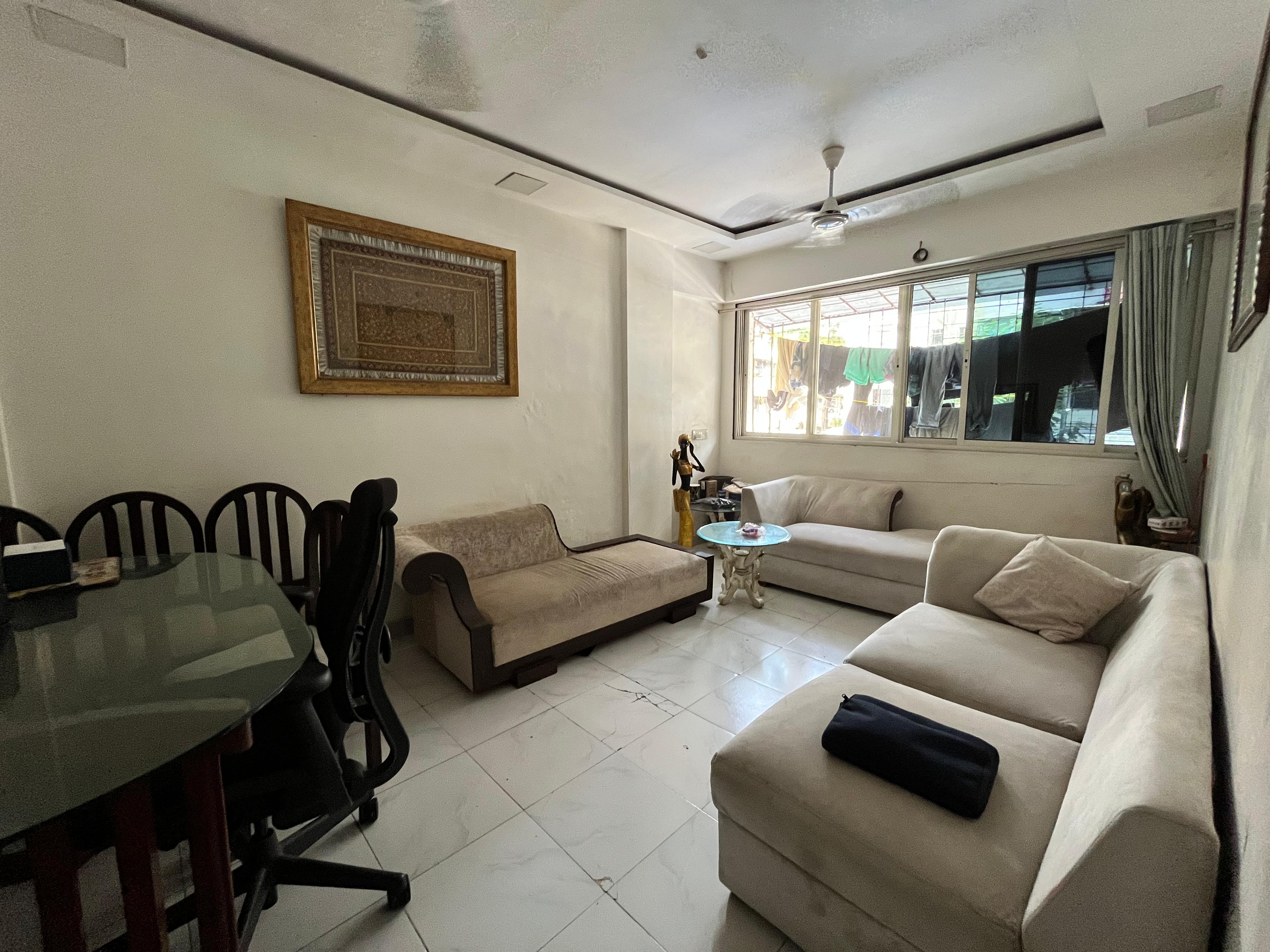 2 BHK 600 Sq.Ft. Apartment in Manali Building