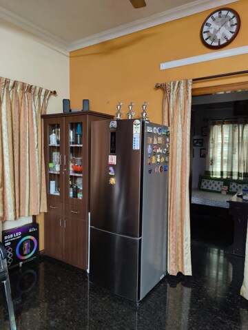 Room in 2 BHK Apartment at Basavanagudi – for Sale