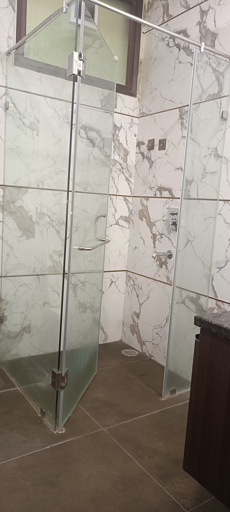 Attached Bathroom, sector 41 3 Bedroom 180 Sq.Mt. Villa In Sector 41 Noida 9126916