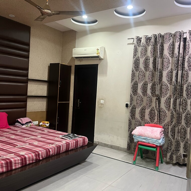 Bedroom, dugri 4 Bedroom 200 Sq.Yd. Independent House In Dugri Ludhiana 9126920