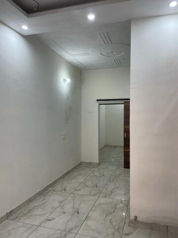 Room in 6 BHK Independent House at Ambala Highway – for Sale