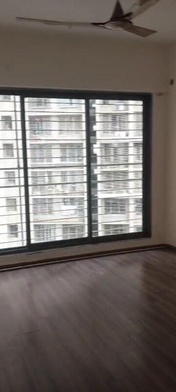 Room in 2 BHK Apartment at Acme Ozone, Manpada – for Rent