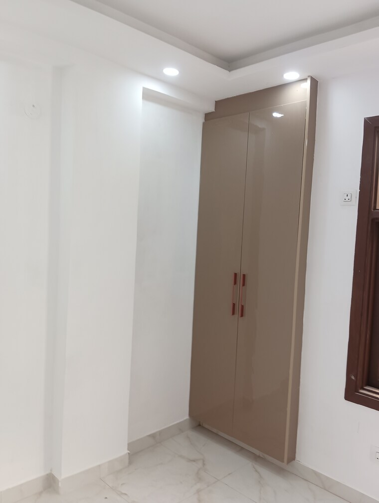 Room, maidan garhi 1 Bedroom 55 Sq.Yd. Builder Floor In Maidan Garhi Delhi 9126975