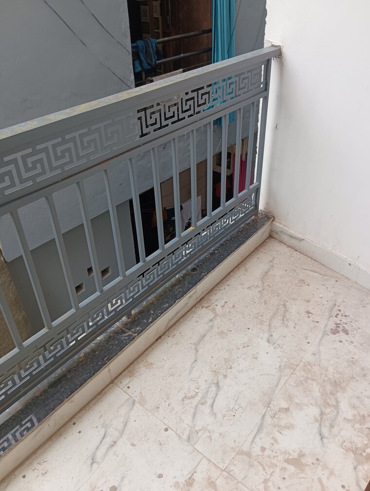 Balcony, maidan garhi 1 Bedroom 55 Sq.Yd. Builder Floor In Maidan Garhi Delhi 9126975