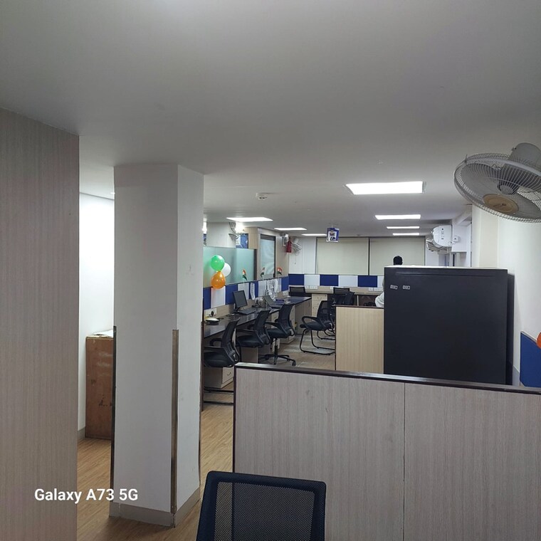 Team Area, golden-park-complex Commercial Office Space 1902 Sq.Ft. In Gokul Nagar Thane 9126936