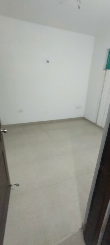 2 BHK Apartment For Rent in Aditya Luxuria Estate, Dasna
