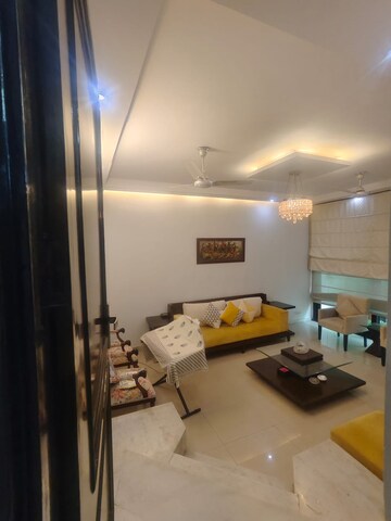 Team Area in 3 BHK Independent House at Sector 41 – for Rent