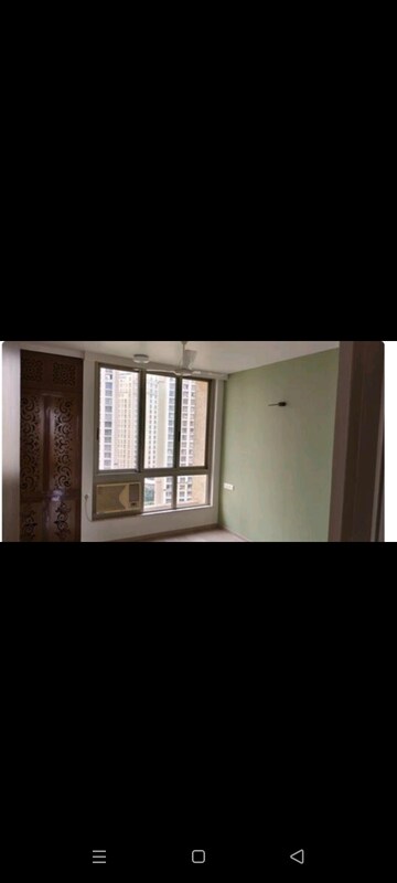 Room in 3 BHK Apartment at Thane West – for Rent