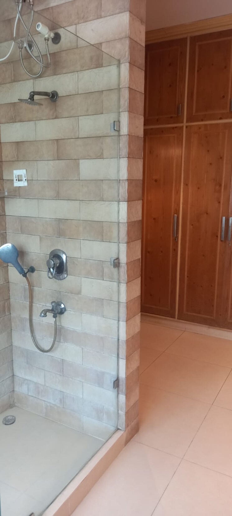 Bathroom, sector 47 2 Bedroom 112 Sq.Mt. Villa In Sector 47 Noida 9126983