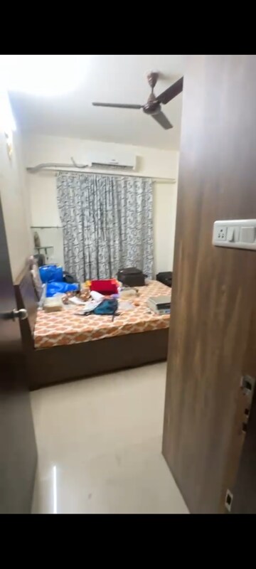 Bedroom in 3 BHK Apartment at Ghodbunder – for Rent