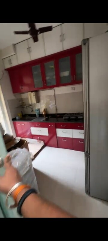 Furnished Amenities in 3 BHK Apartment at Ghodbunder – for Rent